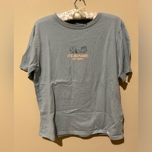 Peanuts Uniqlo tshirt size medium snoopy